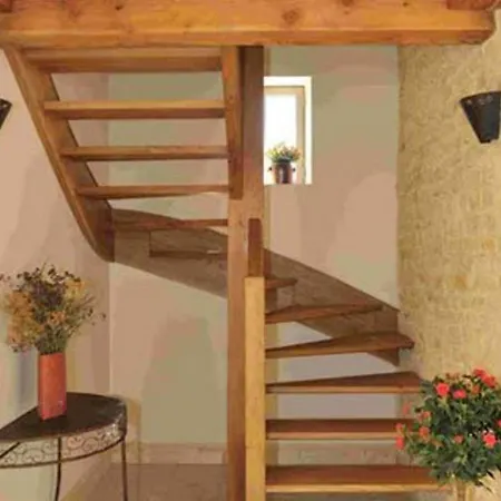 Sleeps 12 Pool Air Con Wifi